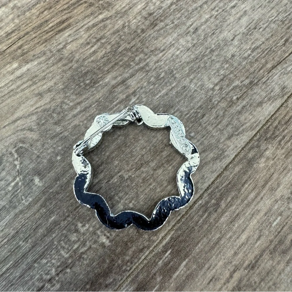 Vintage Gerry’s Silver Brooch Pin
